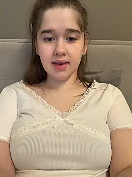 HornyGirlH online show from 18, 5, 2026