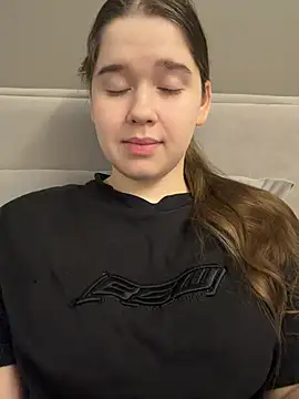 HornyGirlH online show from 5, 2, 2026