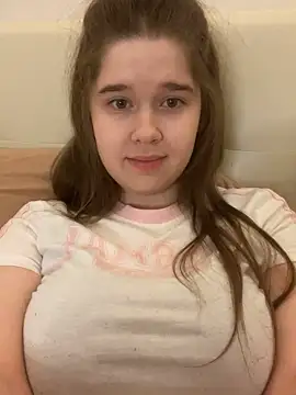 HornyGirlH online show from 26, 9, 2025