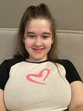 HornyGirlH online show from 11, 5, 2026
