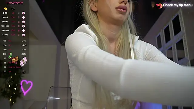 LisaAkira online show from 13, 2, 2026