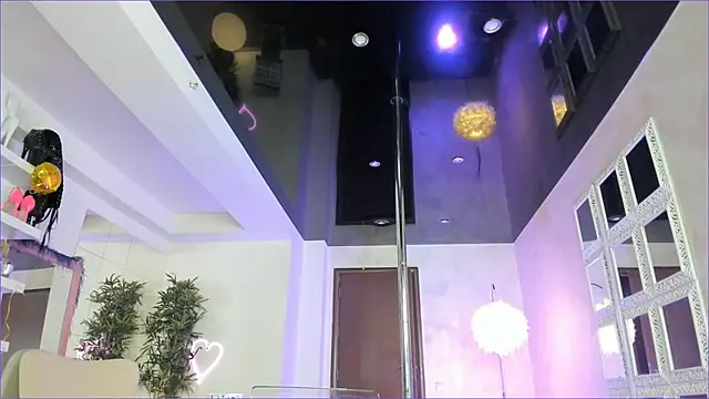 LisaAkira online show from 23, 11, 2025