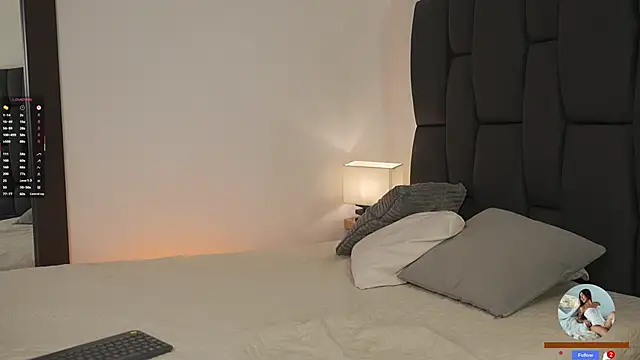 Snapshot of MelisaLopez_ chatting on 6, 11, 2025 MelisaLopez online show from 6, 11, 2025