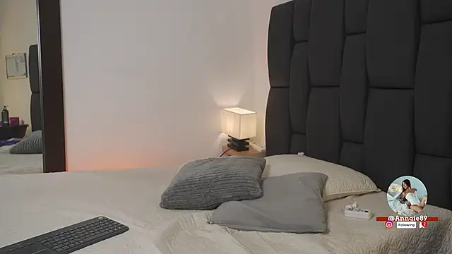 MelisaLopez  online show from 17, 1, 2026