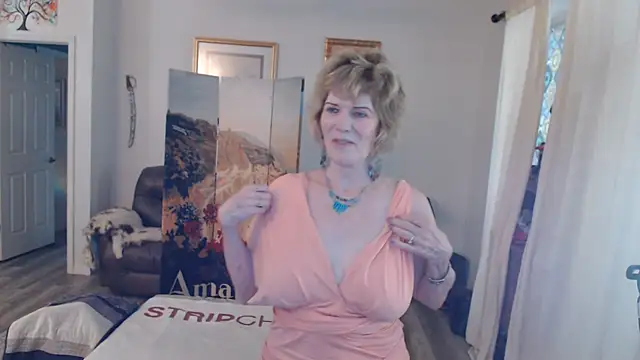 Snapshot of SindeeDix chatting on 19, 7, 2026 SindeeDix online show from 19, 7, 2026