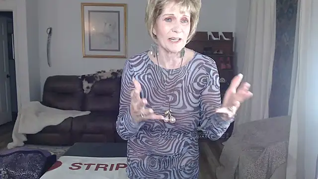 Snapshot of SindeeDix chatting on 15, 11, 2025 SindeeDix online show from 15, 11, 2025