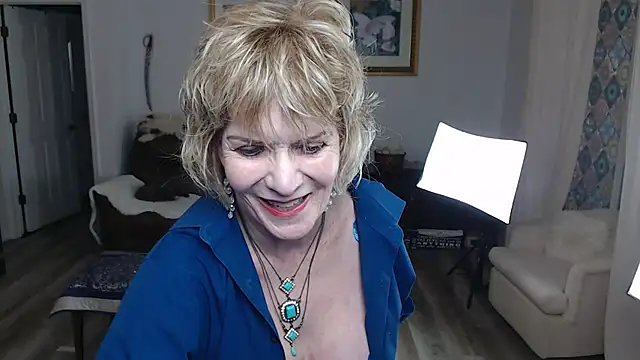 Snapshot of SindeeDix chatting on 14, 12, 2024 SindeeDix online show from 14, 12, 2024