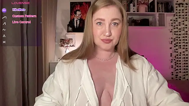 Snapshot of ollydoll92 chatting on 8, 7, 2026 ollydoll92 online show from 8, 7, 2026