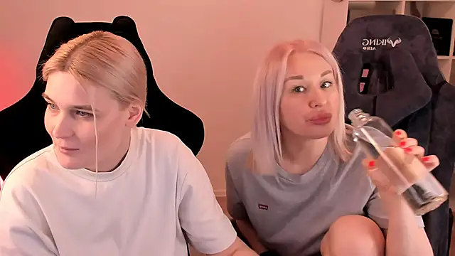 hotblonds online show from 14, 3, 2025