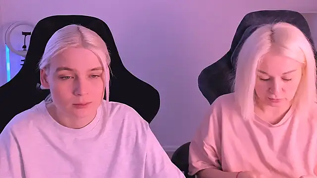 hotblonds online show from 27, 1, 2025