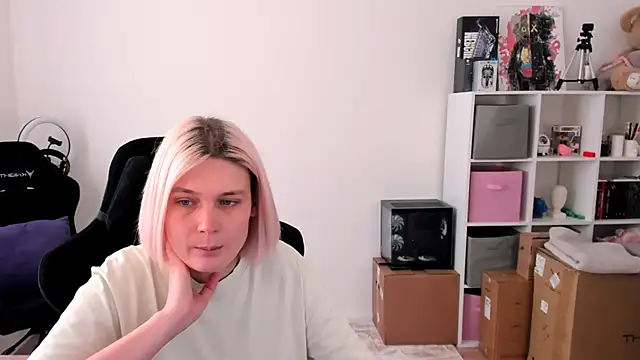 hotblonds online show from 14, 11, 2025