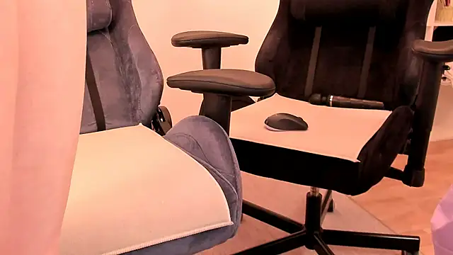 hotblonds online show from 15, 3, 2025