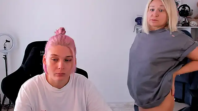 hotblonds online show from 25, 9, 2025