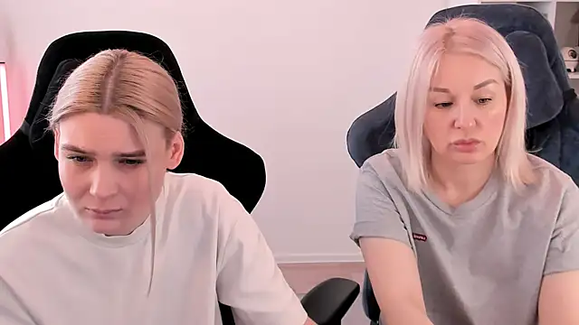 hotblonds online show from 21, 3, 2025