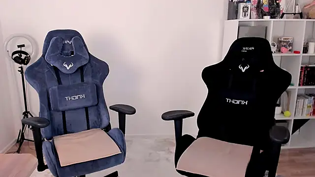 hotblonds online show from 7, 11, 2025