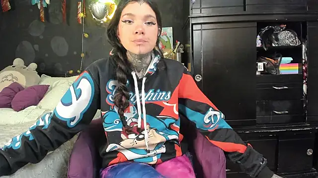 Lilmarieee online show from 6, 11, 2025