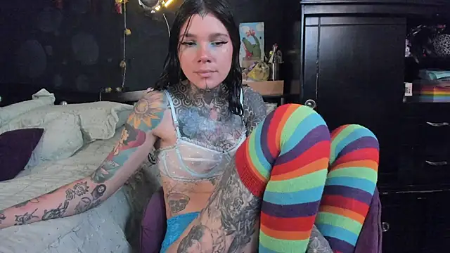 Lilmarieee online show from 7, 11, 2025