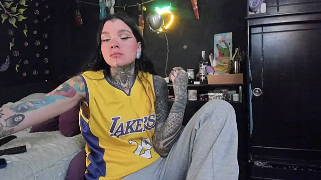 Lilmarieee online show from 3, 11, 2025