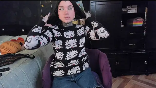 Lilmarieee online show from 29, 9, 2025