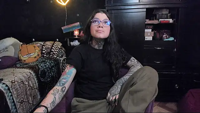 Lilmarieee online show from 19, 3, 2025