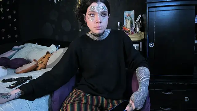 Lilmarieee online show from 27, 11, 2025