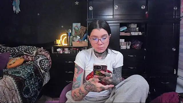 Lilmarieee online show from 5, 3, 2025