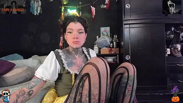 Lilmarieee online show from 14, 10, 2025