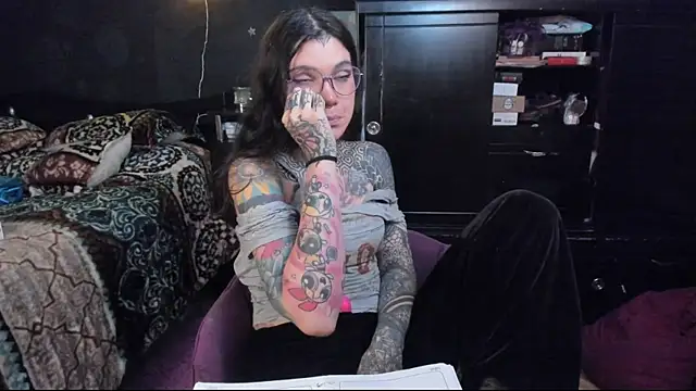 Lilmarieee online show from 11, 3, 2025