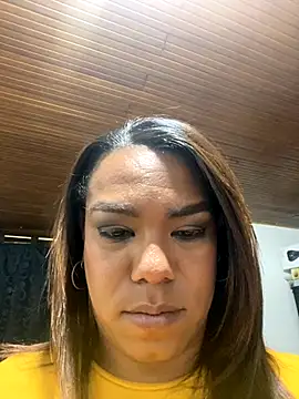 NatiBrunet online show from 8, 11, 2025