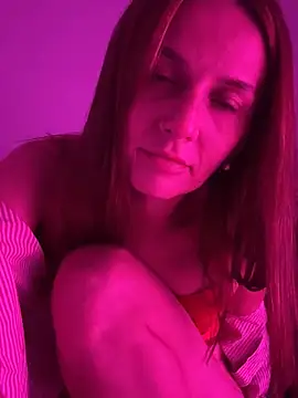 BritneyHall online show from 10, 9, 2025