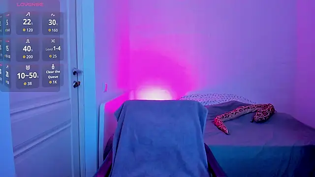 BritneyHall online show from 25, 9, 2025