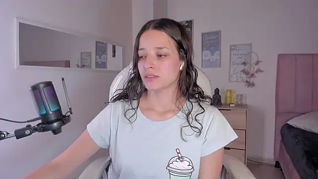 Amaia Daniells online show from 11, 9, 2025