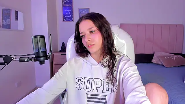 Amaia Daniells online show from 11, 3, 2025