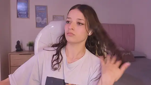 Amaia Daniells online show from 30, 11, 2025