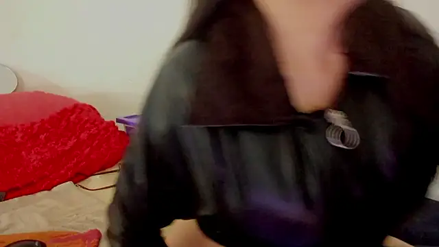 Conny hot3 online show from 5, 3, 2026