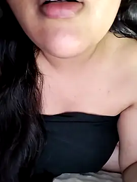 Annerae online show from 13, 4, 2026