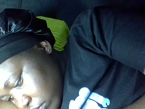 cute-marianna online show from 13, 10, 2025