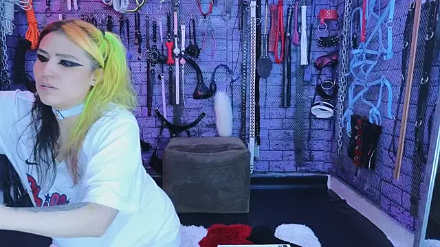 PANDORANEZZ online show from 2, 12, 2025