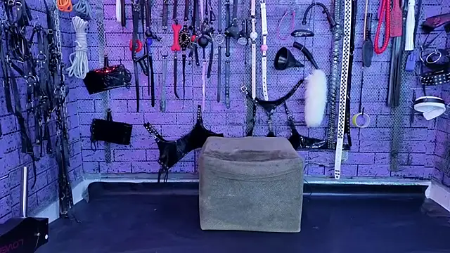 PANDORANEZZ online show from 10, 5, 2026