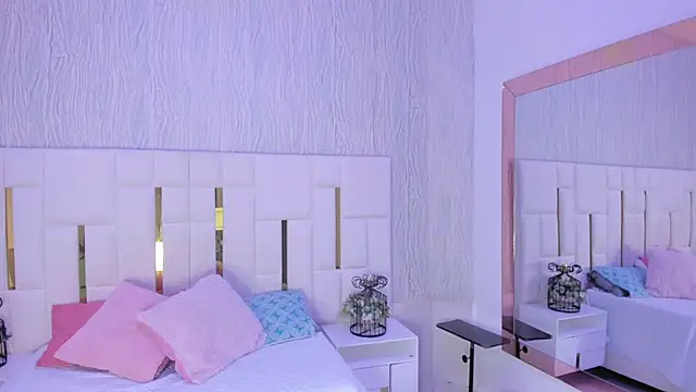 Meghan stonne  online show from 5, 10, 2025