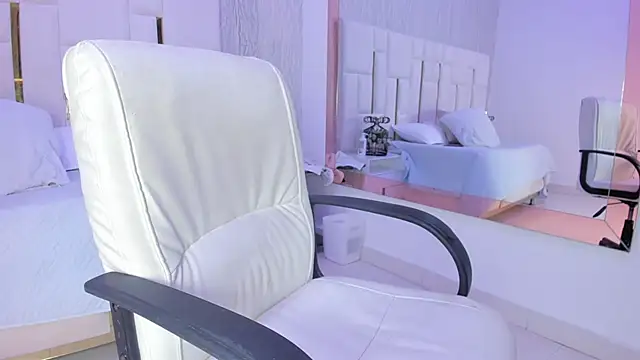 Meghan stonne  online show from 3, 10, 2025