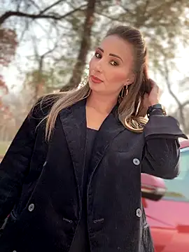 Snapshot of YOUR-KARINA chatting on 28, 10, 2025 YOUR-KARINA online show from 28, 10, 2025