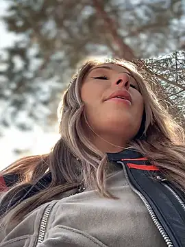 Snapshot of YOUR-KARINA chatting on 14, 3, 2025 YOUR-KARINA online show from 14, 3, 2025