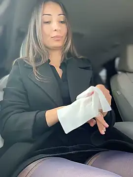 Snapshot of YOUR-KARINA chatting on 10, 3, 2025 YOUR-KARINA online show from 10, 3, 2025