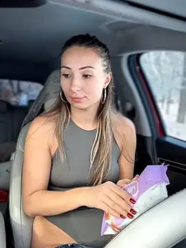 YOUR-KARINA online show from 7, 2, 2026