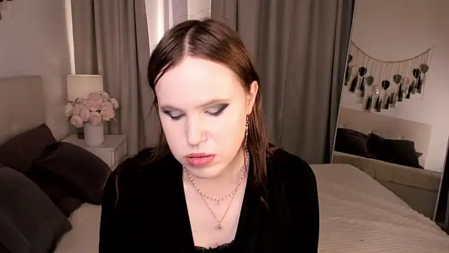 Snapshot of EffieMinki chatting on 25, 6, 2026 EffieMinki online show from 25, 6, 2026