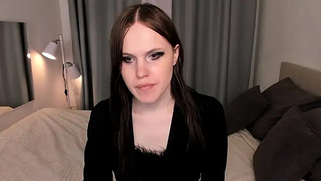 EffieMinki online show from 28, 2, 2026