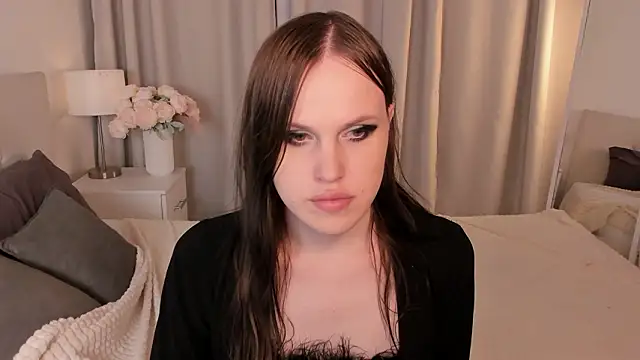 EffieMinki online show from 27, 2, 2026