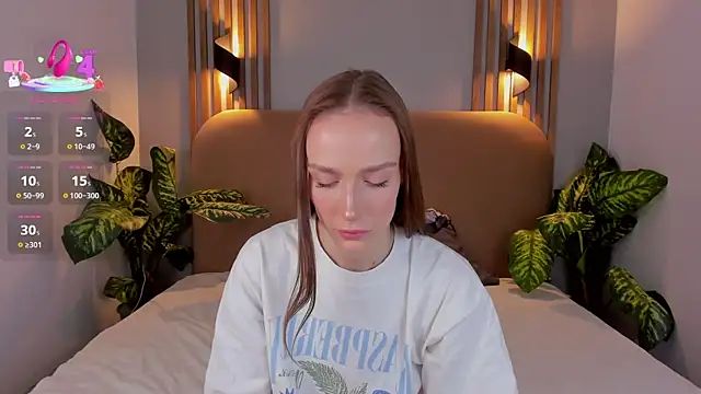 Kira Quinn online show from 1, 11, 2025