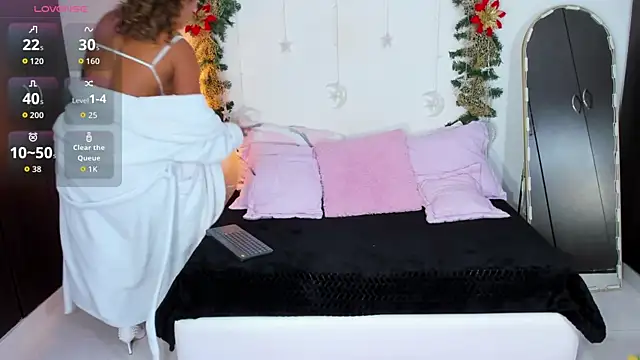 SarahCinnamon- online show from 5, 1, 2026